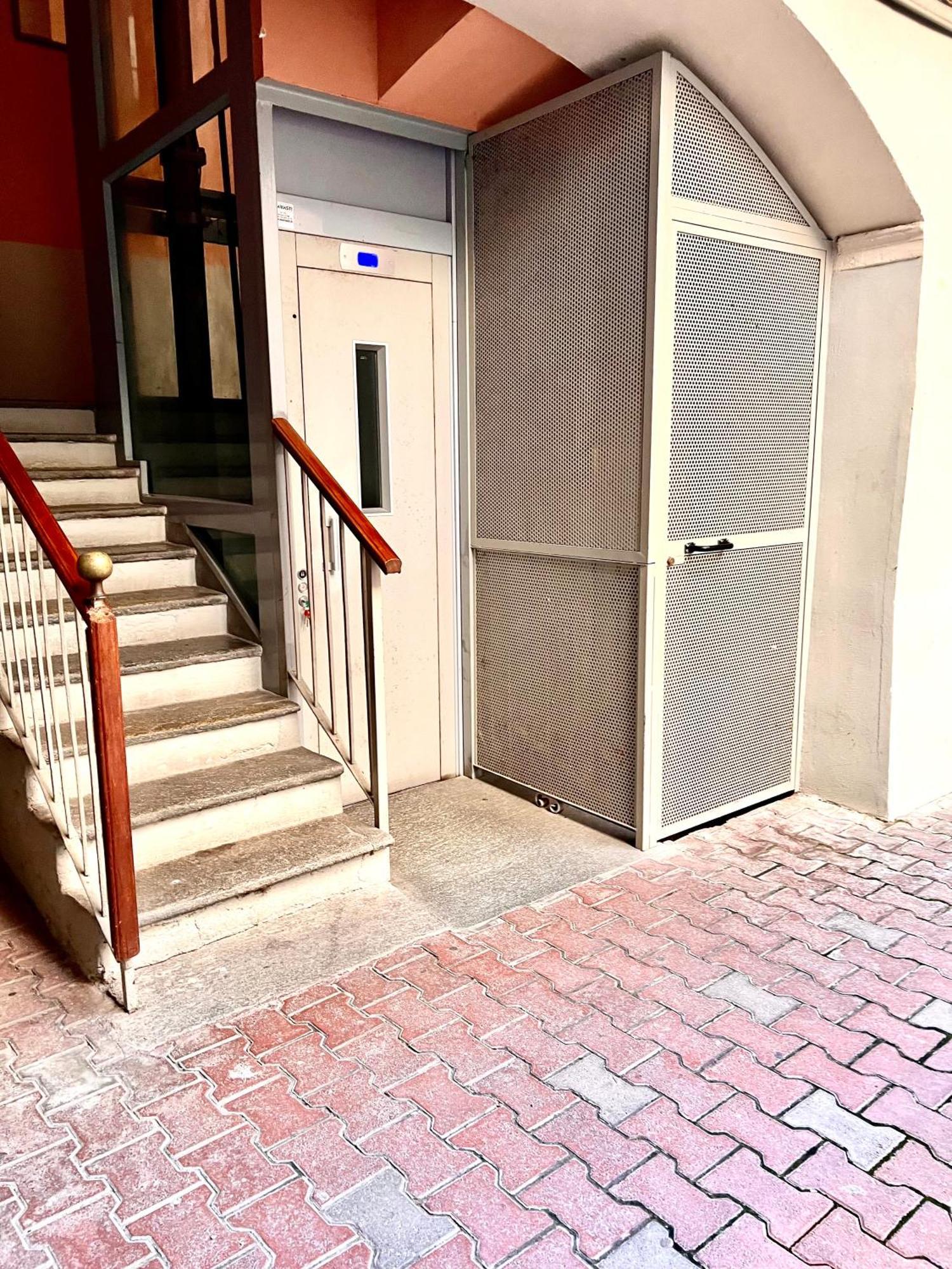 Appartamento In Centro Storico "La Casa Di Cri" Asti Exterior foto